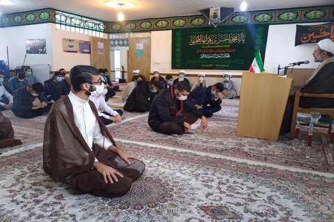 تصاویر/ حضور مدیر حوزه علمیه کرمانشاه در مدرسه علمیه صحنه