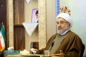 حاکم شدن اخلاق بر جامعه؛ اساس کار بیانیه گام دوم/ اگر خطایی در مردم دیدیم بدانیم که مسئولان خطایی کرده اند