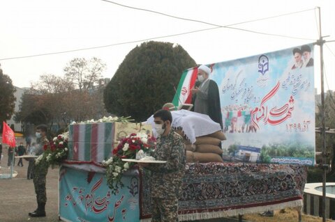 تصاویر/مراسم تشییع و تدفین شهدای گمنام در دانشگاه فرهنگیان کردستان با حضور علما، روحانیون، مسئولان و مردم