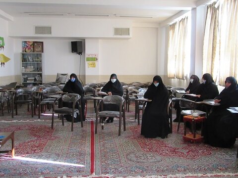 دیدار مدیر حوزه علمیه خواهران استان یزد با هیئت امنا مدرسه علمیه الزهرا(س) مهریز