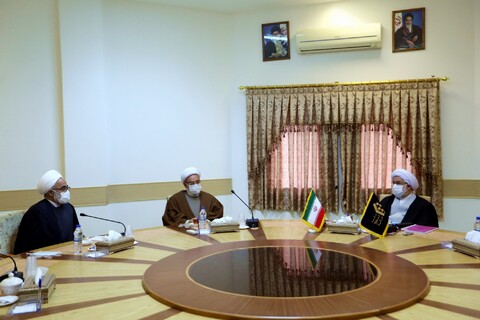 تصاویر/ دیدار اعضای ستاد بزرگداشت مرحوم آیت الله العظمی حسینی شاهرودی با رئیس جامعه المصطفی