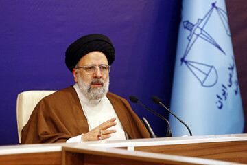 دفاع از ولایت فقیه وجه مشترک حاج قاسم و آیت الله مصباح بود | نباید در برابر نقض حقوق عامه سکوت کرد