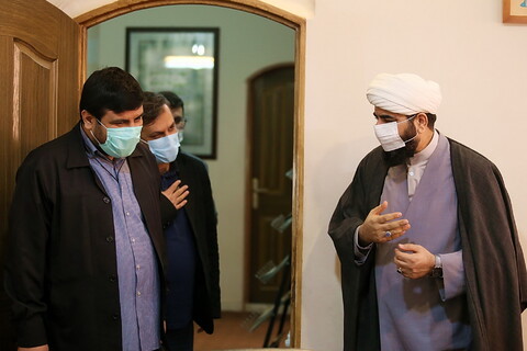 بازدید رئیس مرکز ارتباطات رسانه‌ای آستان قدس رضوی از رسانه رسمی حوزه
