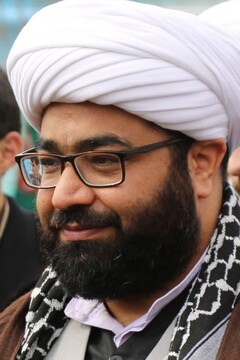 مراقب باشیم فتنه گران ویروس بی بصیرتی را به جامعه تزریق نکنند