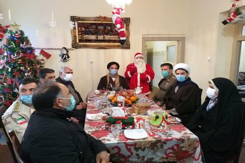تصاویر/ دیدار امام جمعه سلماس با خانواده های مسیحی