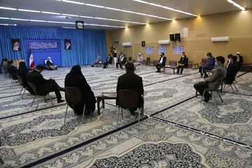 امام جمعه یزد بر ضرورت سوادآموزی اتباع غیرایرانی تأکید کرد