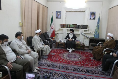 آیت الله حسینی بوشهری در دیدار مدیر کل بنیاد شهید استان قم