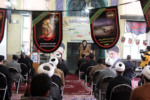 تصاویر / برگزاری مراسم یوم الله 9 دی در مدرسه علمیه آیت الله آخوند همدانی