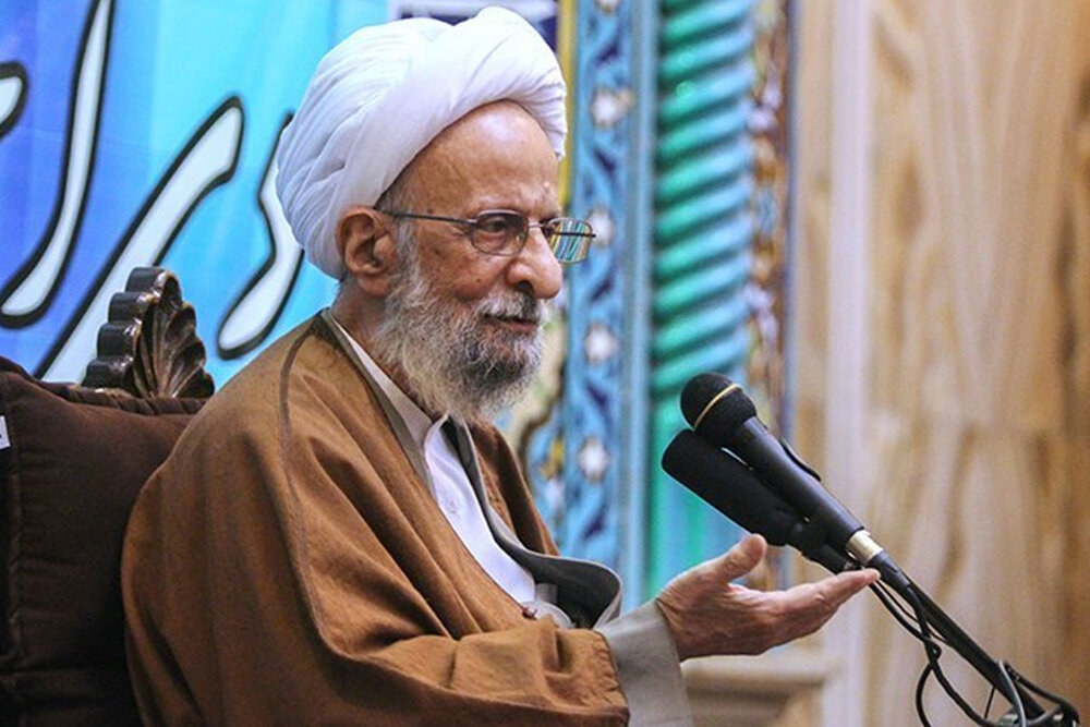 Ayatollah Mesbah Yazdi passed away