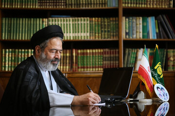 نماینده ولی فقیه در امور حج و زیارت عید فطر را تبریک گفت