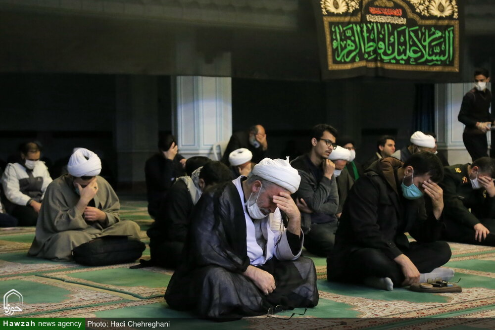 بالصور/ إقامة مجلس تأبين للفقيد آية الله مصباح اليزدي في مؤسسة الإمام الخميني (ره) بقم المقدسة