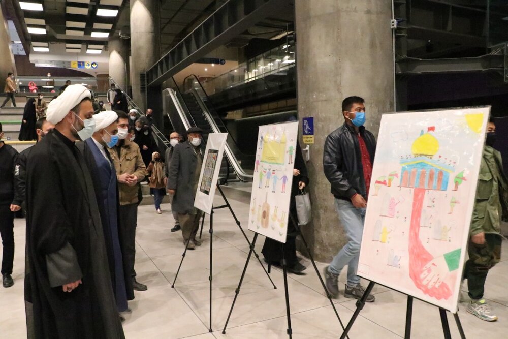 بالصور/ مراسيم الاحتفاء بذكرى السنوية الأولى لاستشهاد قادة النصر الشهيد سليماني وأبومهدي المهندس ورفاقهما في مختلف مدن إيران