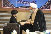 تجلیل از برگزیدگان مسابقه کتابخوانی باغ طوطی در تبریز