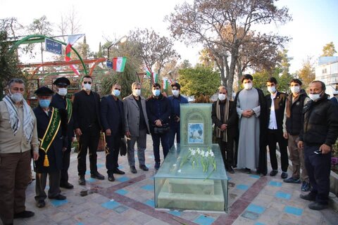 تصاویر| مراسم گرامیداشت شهید سلیمانی و سردار استوار در گلزار شهدای شیراز