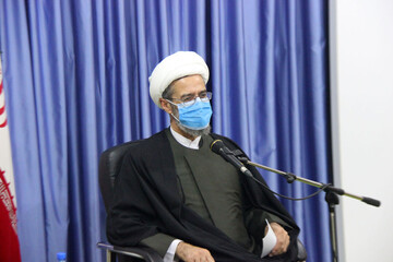 ریاکاری انسان را «خَسِرَ الدُّنْیا وَالاْآخِرَةَ» می‌کند