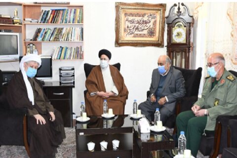بالصور/ زيارة رئيس السلطة القضائية في إيران إلى مدينة باوه غربي البلاد