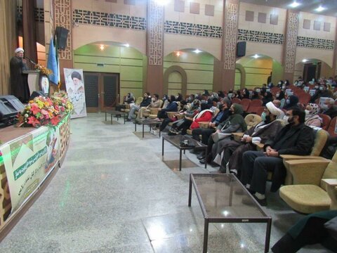 بالصور/ إقامة مؤتمر لمناقشة العلل الاجتماعية برعاية مقر الأزمة والطوارئ للحوزات العلمية في إيران