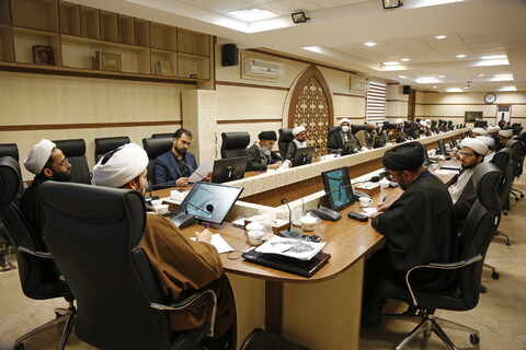 اولین نشست کمیسیون آموزش اجلاسیه اساتید حوزه علمیه قم