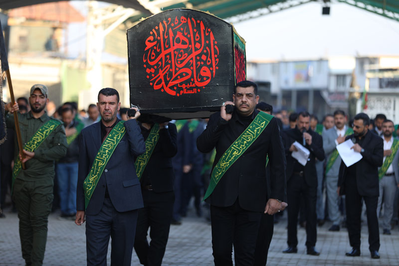 بالصور/ الامانة العامة للعتبة العسكرية المقدسة تقيم مراسيم التشييع الرمزي لنعش السيدة فاطمة الزهراء(س)