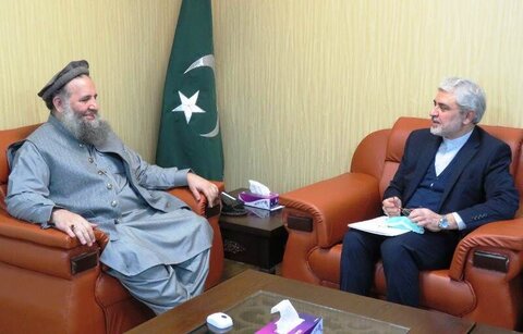 ایران کے پاکستان میں سفیر کے ساتھ پاکستان کے وفاقی وزیر برائے مذہبی امور کی ملاقات