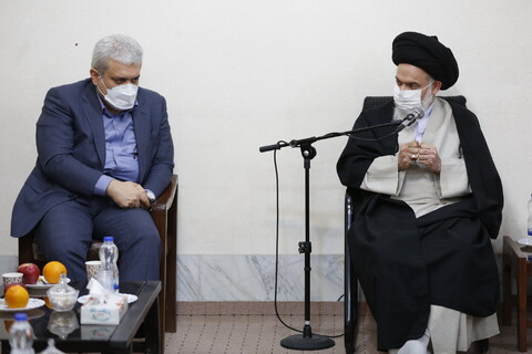 تصاویر/دیدار دکتر ستاری با آیت الله حسینی بوشهری