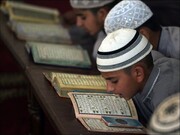 حکومت پاکستان کی مدارس کو سیاسی سرگرمیوں سے دور رکھنے کیلئے نئی حکمت عملی تیار