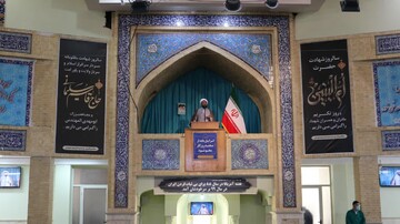 نظارت بر بازار بسیار ضعیف است | با پشت میز نشستن و یا منتظر بایدن ماندن مشکلات حل نمی شود