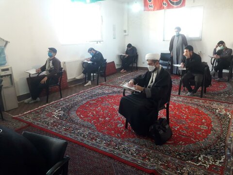تصویر/ برگزاری امتحانات پایان ترم طلاب مدارس علمیه استان کردستان