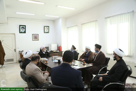 بالصور/ ممثل قائد الثورة الإسلامية في دولة أذربيجان يلتقي بشخصيات حوزوية بقم المقدسة