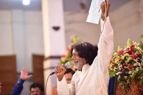 ویڈیو/اپنے نوحوں کے ذریعہ ہمیشہ یاد کیۓ جائیں گے شاعرِ اہلِ بیت(ع) ریحان اعظمی