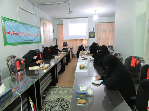 در دومین  جلسه کمیسیون بودجه صندوقی حوزه علمیه خواهران یزد
