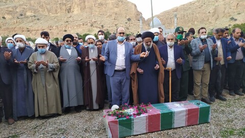 تشییع پیکر مطهر طلبه شهید محمدرضا اکبری پس از ۳۸ سال در شهرستان گتوند به روایت تصویر