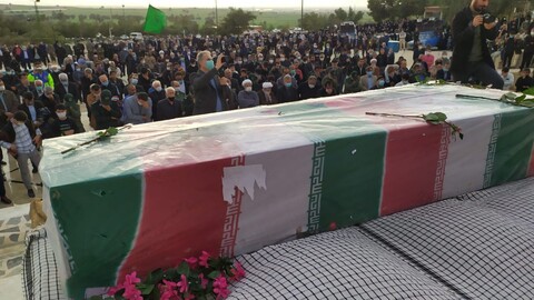 تشییع پیکر مطهر طلبه شهید محمدرضا اکبری پس از ۳۸ سال در شهرستان گتوند به روایت تصویر