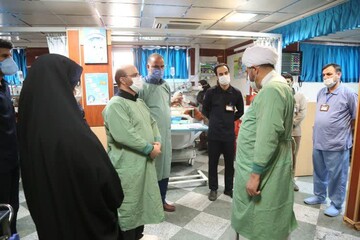 اهدای دستگاه ونتیلاتور از محل عواید موقوفه شیخان به بیمارستانی در قم