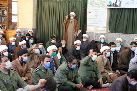 تصاویر/ گرامیداشت 12 بهمن در مدرسه علمیه آیت الله آخوند