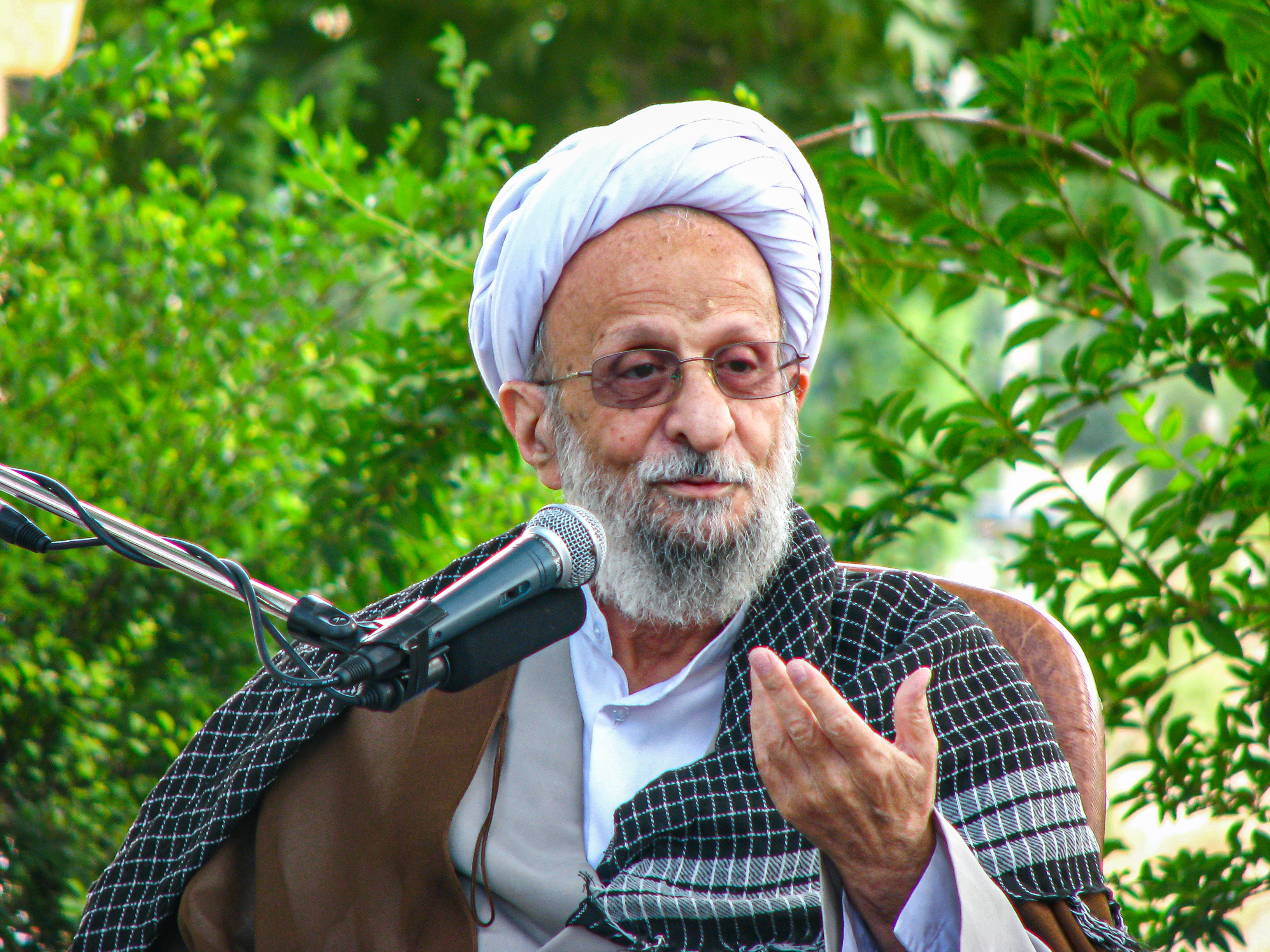 فیلم | مستند "مصباح عزیز"