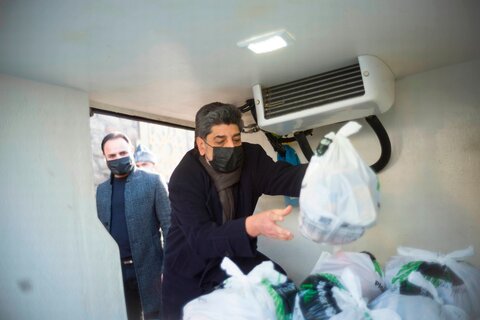 کمک‌رسانی مسجد جامع بریستول به بی‌خانمان‌ها و گرسنگان + تصاویر