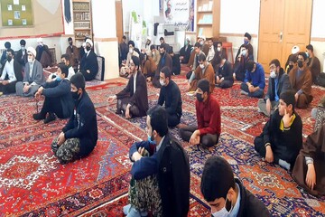 تصاویر/ نشست بصیرتی طلاب خوی