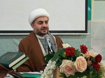 توضیحات معاون مرکز  تخصصی تبلیغ حوزه درباره کتاب «در محضر شهیدان»