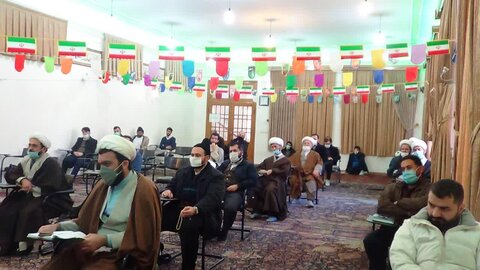 تصاویر / نشست تخصصی دستاوردهای انقلاب اسلامی در مدرسه علمیه طالبیه