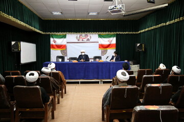 خبرنگاران سربازان رسانه ای نظام اسلامی هستند