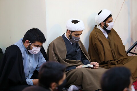 تصاویر/ مراسم گرامیداشت ایام الله دهه فجر در مدرسه علمیه شهید صدوقی فاز 5