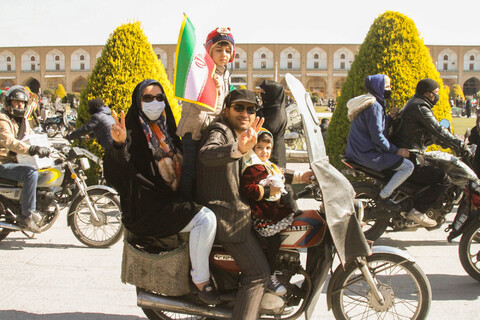 راهپیمایی متفاوت 22 بهمن در اصفهان