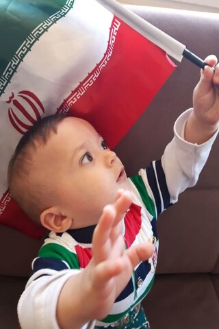 تصاویر/ پویش خون های بیدار به همت مدرسه علمیه ریحانه الرسول ارومیه، با پرچم ایران