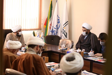 گفتمان انقلاب اسلامی، گفتمان برتر حوزه‌های علمیه است