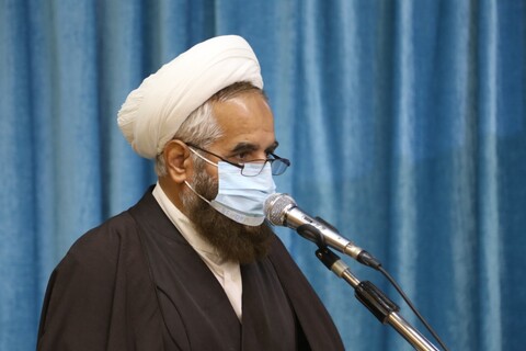 تصاویر رونمایی از دفتر اول وصیت‌نامه شهدای استان یزد