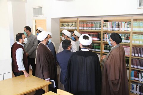 افتتاح کتابخانه تخصصی علوم حوزوی شیخ مفید در استان