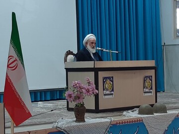 پایتخت نهج البلاغه بودن به شعار و زبان نیست