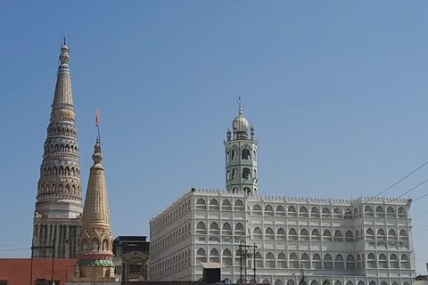 مسجد و مندر