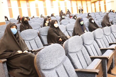 تصاویر/ همایش ملی «نقش زنان در تحقق بیانیه گام دوم انقلاب» در سمنان